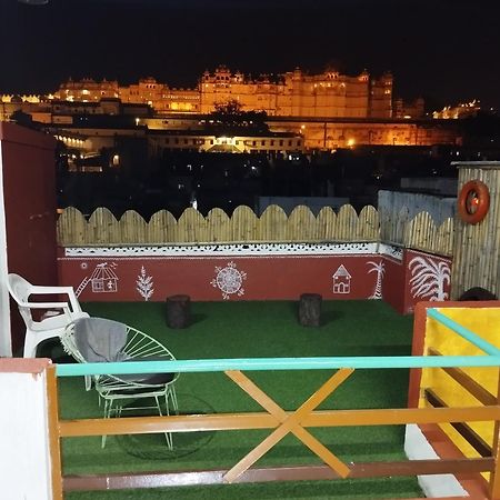 אודייפור City And Palace View Guest House מראה חיצוני תמונה