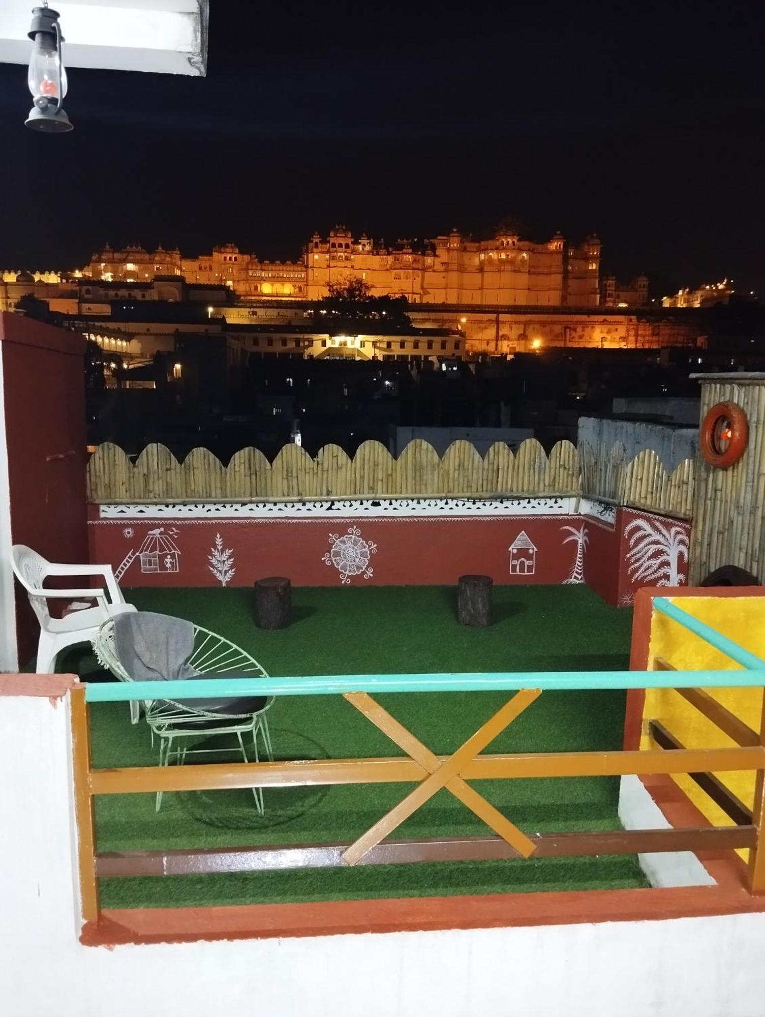 אודייפור City And Palace View Guest House מראה חיצוני תמונה